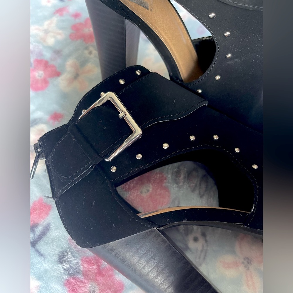 Black Heel’s